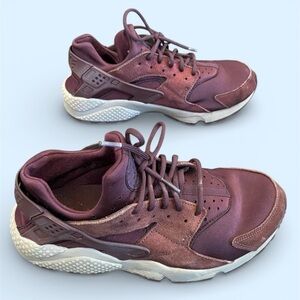 Nike Air purple lace up sneakers women size 10.5